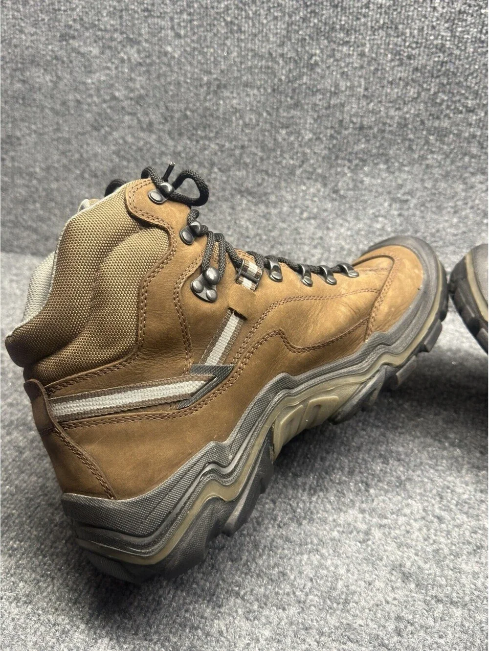 KEEN Durand II Mid Waterproof Hiking Boots for Men -   Size 11.5 WIDE